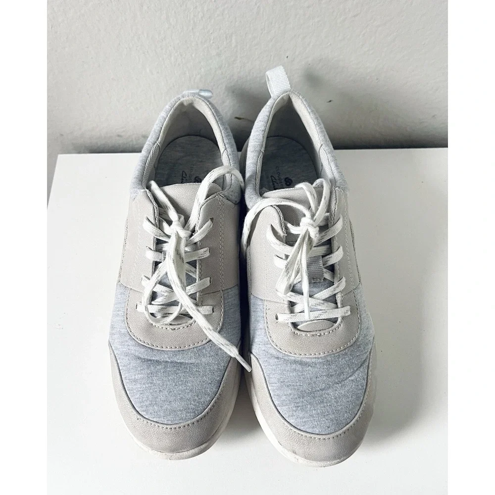 Clarks Cloudsteppers Sillian 2.0 Kae Light Grey, Women Size 7‎